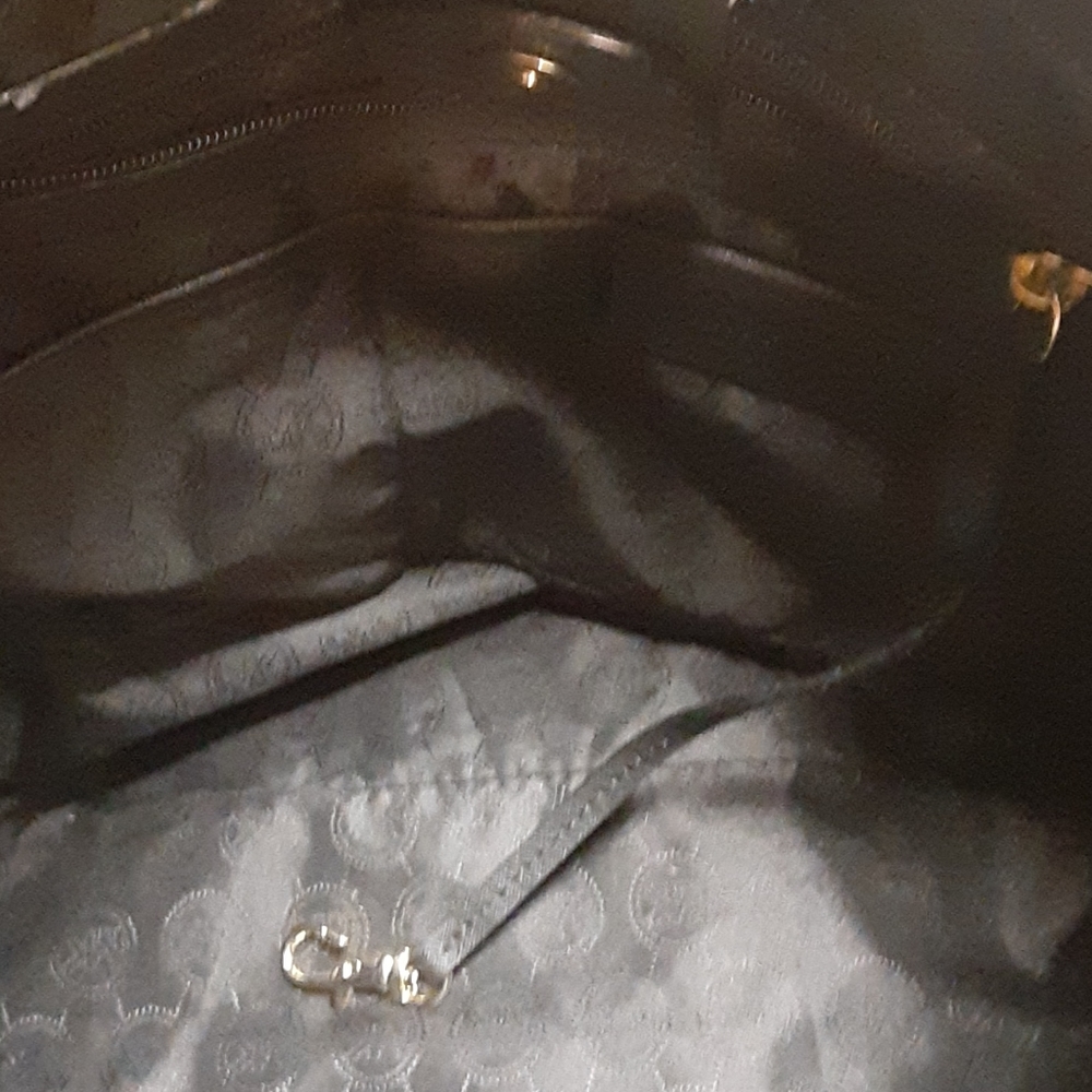 Purse - Picture 2 of 3